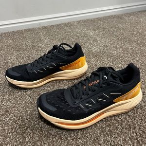 Salomon Spectur Running Shoe
